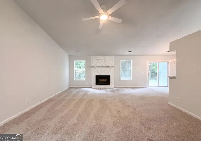 Photo 3 of Single family home for sale at 5810 Sailboat Pointe Nw, Acworth, GA 30101 | MLS# 10834978 | Listing updated on 2026-09-20