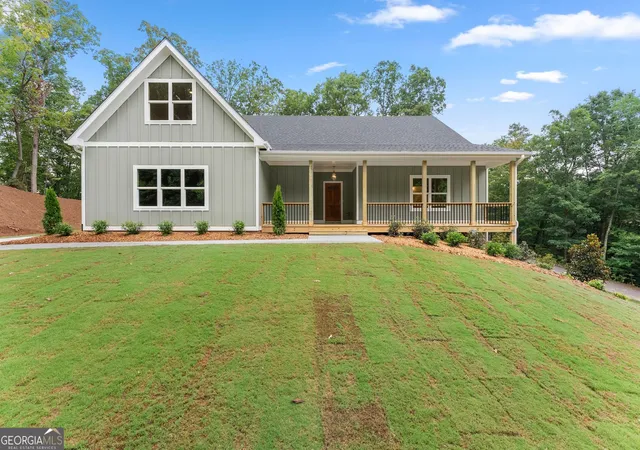Photo 3 of Single family home for sale at 212 Planters Crk, Baldwin, GA 30511 | MLS# 10804103 | Listing updated on 2026-09-30