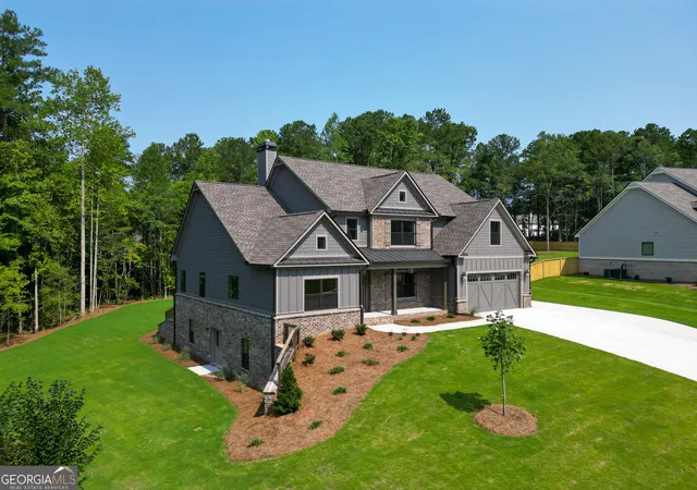 Photo 3 of Single family home for sale at 1425 Willowbend Pl, Monroe, GA 30655 | MLS# 10698121 | Listing updated on 2026-09-29