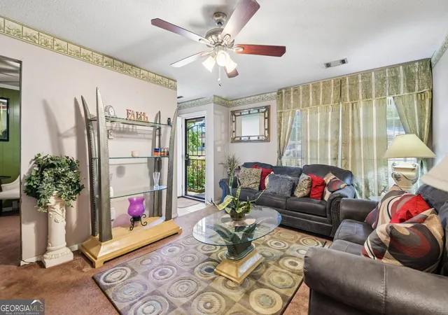 Photo 3 of Sale Pending at 1684 Pheasant Dr, Jonesboro, GA 30238 | MLS# 10835021 | Listing updated on 2026-09-08