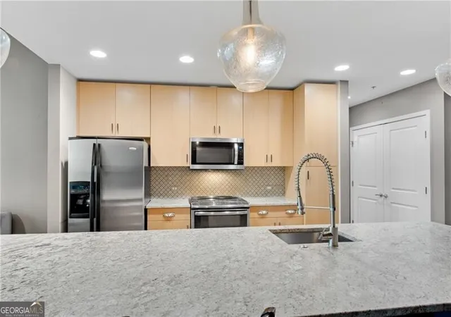 Photo 3 of Condo for sale at 860 Peachtree St NE #2504, Atlanta, GA 30308 | MLS# 10813217 | Listing updated on 2026-09-24
