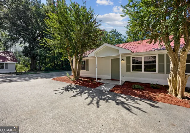 Homes for sale in Kingsland, GA | 106 Clarks Bluff Rd, Kingsland, GA 31548 | MLS# 10793637