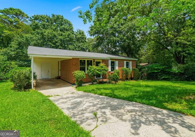 Photo 2 of Single family home for sale at 4913 Bartlett Rd, Forest Park, GA 30297 | MLS# 10784580 | Listing updated on 2026-09-05