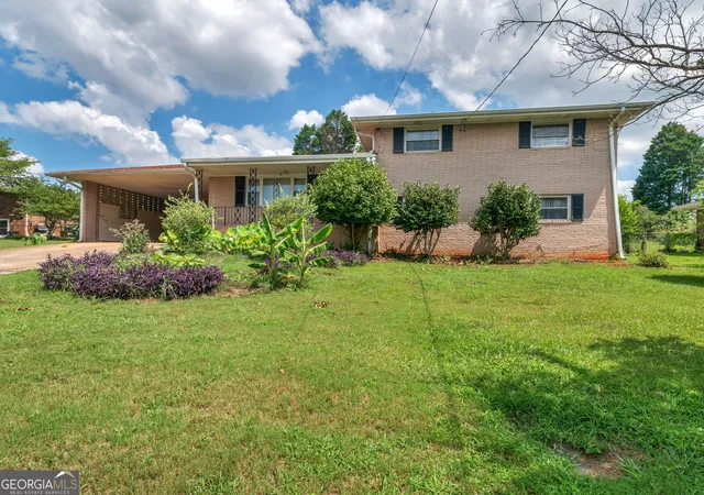 Photo 2 of Single family home for sale at 2026 Pinecrest Dr, Morrow, GA 30260 | MLS# 10808782 | Listing updated on 2026-08-02