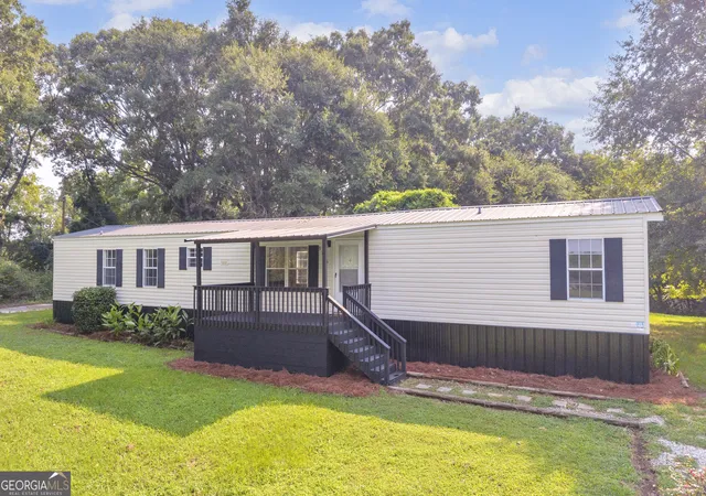 3rd image of 5724 Hwy 82 Spur, Commerce, GA 30529 | MLS# 10815695