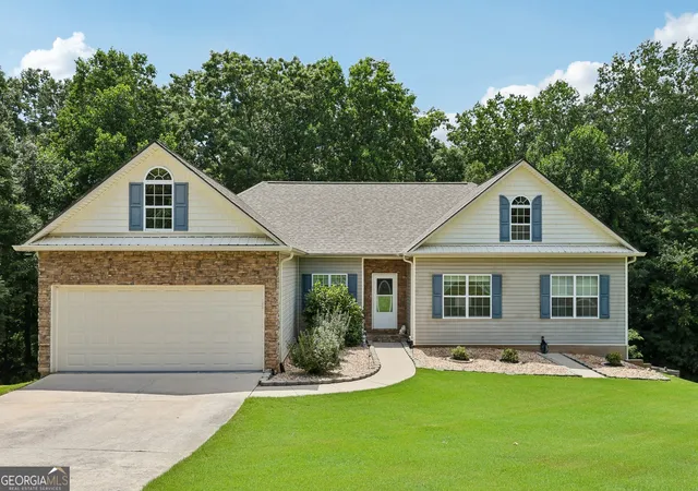 Photo 1 of Single family home for sale at 3576 Phoenix Cvs Dr, Gainesville, GA 30506 | MLS# 10790206 | Listing updated on 2026-09-12