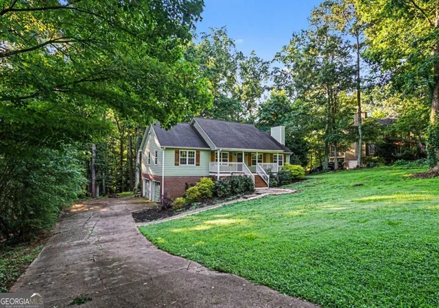 Photo 3 of Single family home for sale at 1037 Atherton Ln, Woodstock, GA 30189 | MLS# 10788440 | Listing updated on 2026-09-18