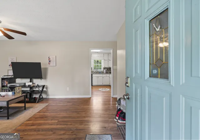Photo 4 of Single family home for sale at 1911 Barnesville Rd, Griffin, GA 30224 | MLS# 10832934 | Listing updated on 2026-10-06