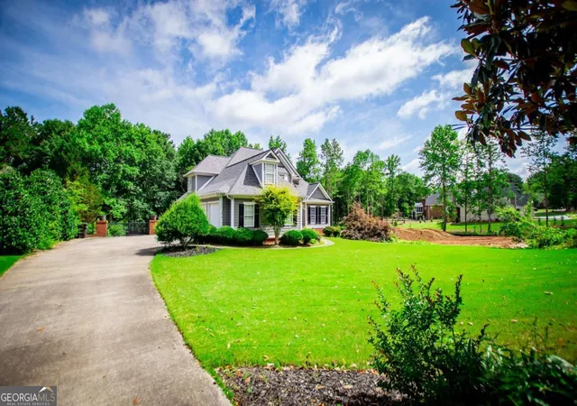 Photo 2 of Single family home for sale at 204 Pinehurst Way, Carrollton, GA 30116 | MLS# 10793304 | Listing updated on 2026-07-09