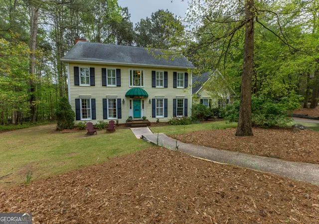 Photo 2 of Single family home for sale at 175 Weeping Willow Way, Tyrone, GA 30290 | MLS# 10726508 | Listing updated on 2026-09-03