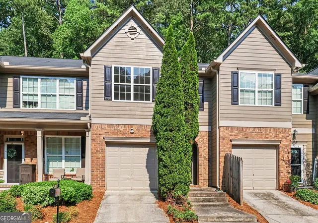 1st image of 2802 Ridgeview Dr Sw, Atlanta, GA 30331 | MLS# 10817010