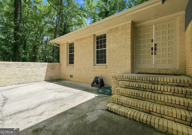 2nd image of 3806 Loganville Hwy Sw, Loganville, GA 30052 | MLS# 10825205