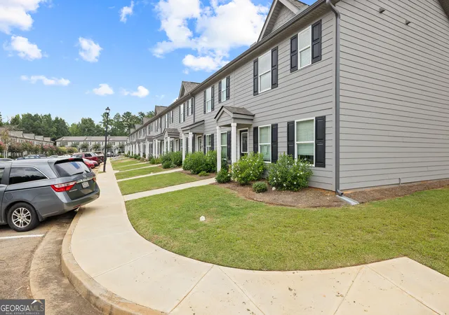 Photo 3 of Townhouse for sale at 100 Lena Ln # 6, Eatonton, GA 31024 | MLS# 10823279 | Listing updated on 2026-08-25