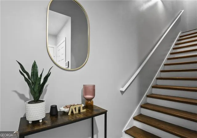 Photo 4 of Townhouse for sale at 1112 Park Row S, Atlanta, GA 30312 | MLS# 10780032 | Listing updated on 2026-08-20