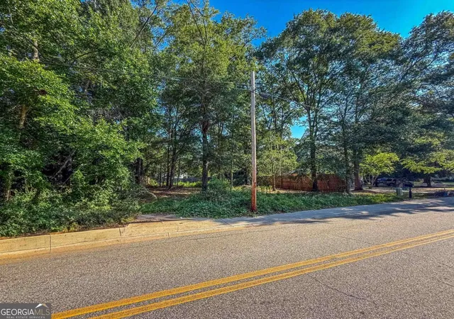 5th image of 1015 Davis St, Monroe, GA 30655 | MLS# 10819328