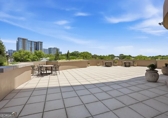 Homes for sale in Atlanta, GA | 2881 Peachtree Road, Atlanta, GA 30305 | Houzeo