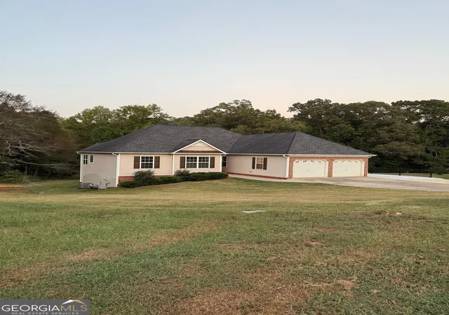 Photo 2 of Sale Pending at 155 Garrison Ct, Temple, GA 30179 | MLS# 10603939 | Listing updated on 2026-01-11