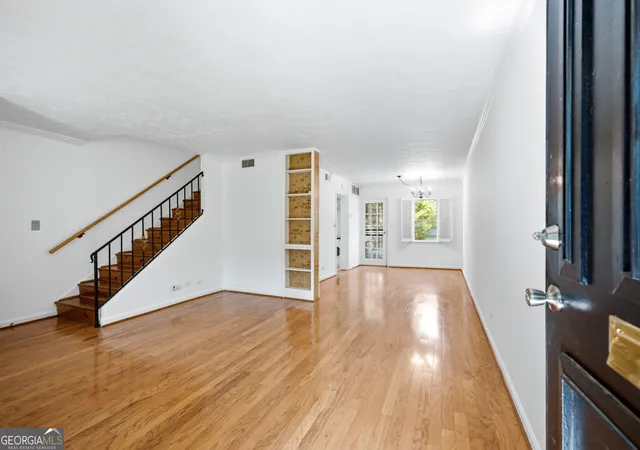 Photo 2 of Condo for sale at 276 Lakemoore Dr #C, Atlanta, GA 30342 | MLS# 10796660 | Listing updated on 2026-09-12