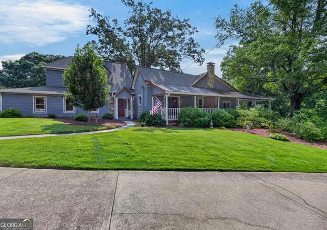 Photo 3 of Single family home for sale at 1111 Bakers Bridge Rd, Douglasville, GA 30134 | MLS# 10818281 | Listing updated on 2026-09-26