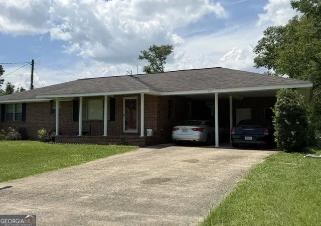 Photo 3 of Single family home for sale at 407 Charles Dr, Vidalia, GA 30474 | MLS# 10805807 | Listing updated on 2026-08-14