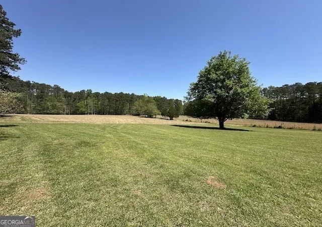Photo 4 of Single family home for sale at 183 Busbin Rd, Fayetteville, GA 30215 | MLS# 10825187 | Listing updated on 2026-08-27