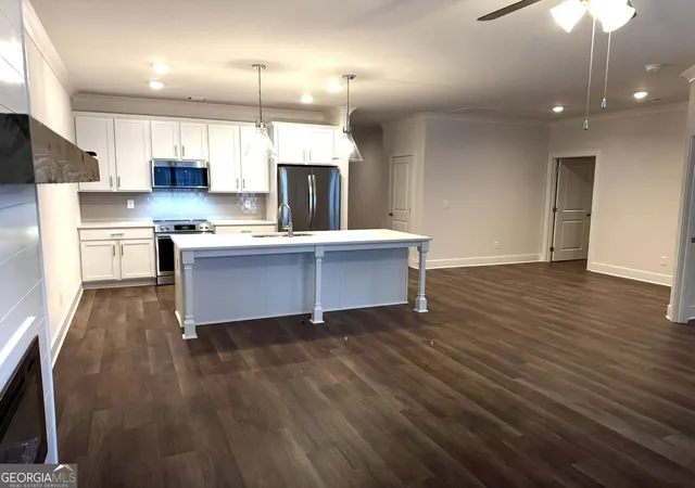 Photo 3 of Townhouse for sale at 65 Village Ct, Cleveland, GA 30528 | MLS# 10625675 | Listing updated on 2026-09-11