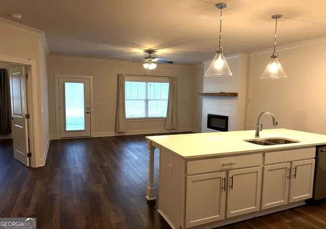 Photo 3 of Townhouse for sale at 65 Village Ct, Cleveland, GA 30528 | MLS# 10625675 | Listing updated on 2026-09-11