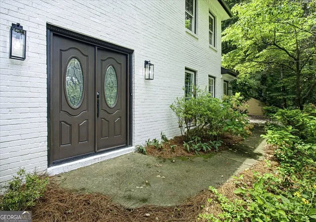 Photo 3 of Single family home for sale at 526 Jasmine Ct, Norcross, GA 30093 | MLS# 10812402 | Listing updated on 2026-09-08