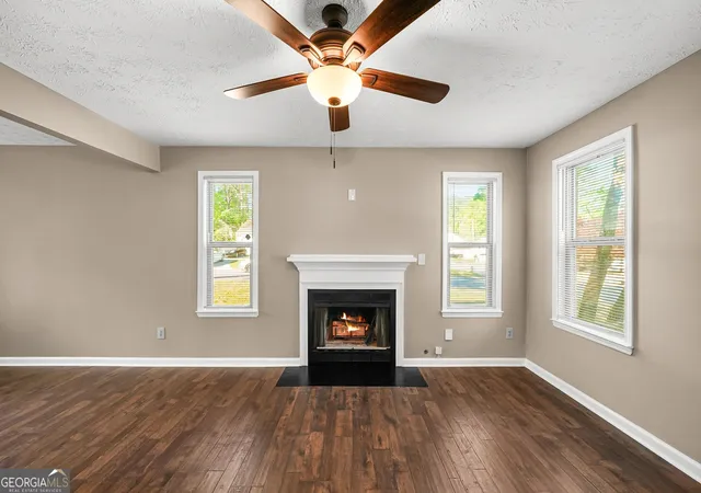Photo 4 of Single family home for sale at 1370 Ling Dr, Austell, GA 30168 | MLS# 10735003 | Listing updated on 2026-07-24