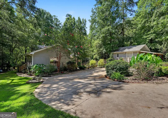 Photo 2 of Single family home for sale at 216 Fawnfield Ct, Buckhead, GA 30625 | MLS# 10806435 | Listing updated on 2026-08-20