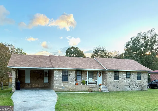 Photo 1 of Sale Pending at 114 Maddox Rd, Griffin, GA 30224 | MLS# 10612973 | Listing updated on 2025-12-10