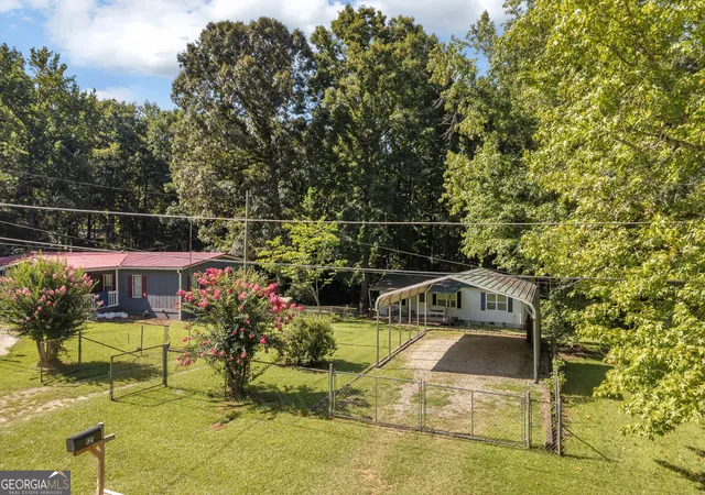 Photo 3 of Manufactured home for sale at 121 Lake View Ct, Lavonia, GA 30553 | MLS# 10832649 | Listing updated on 2026-09-16