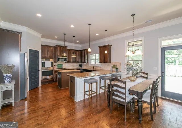 Photo 3 of Single family home for sale at 49 Bay Crst Ct, Loganville, GA 30052 | MLS# 10779494 | Listing updated on 2026-10-06