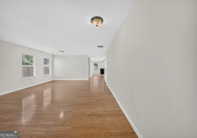 Photo 4 of Single family home for sale at 3075 Whittier Way, Cumming, GA 30040 | MLS# 10756956 | Listing updated on 2026-07-08