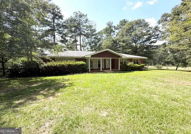 Photo 1 of Single family home for sale at 1571 Ebenezer Rd Sw, Conyers, GA 30094 | MLS# 10836511 | Listing updated on 2026-09-14