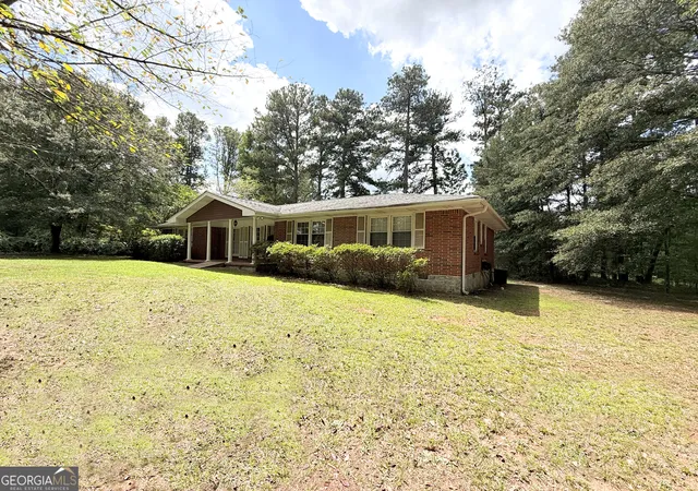 Photo 3 of Single family home for sale at 1571 Ebenezer Rd Sw, Conyers, GA 30094 | MLS# 10836511 | Listing updated on 2026-09-14