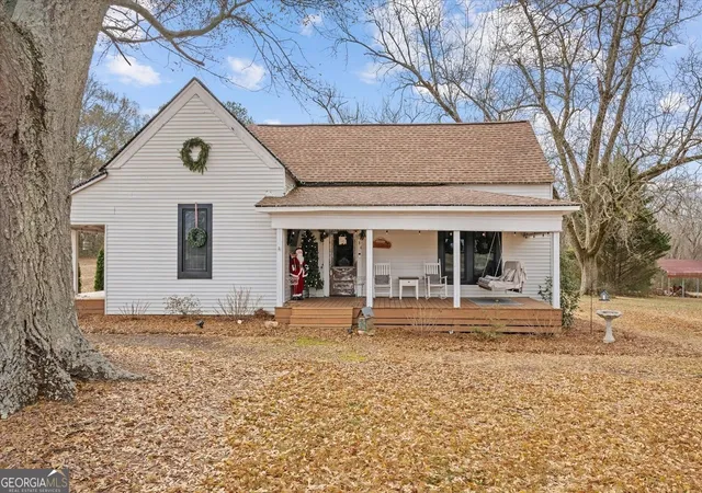 Photo 1 of Sale Pending at 184 Garrett Cir, Carrollton, GA 30117 | MLS# 10661169 | Listing updated on 2025-12-29