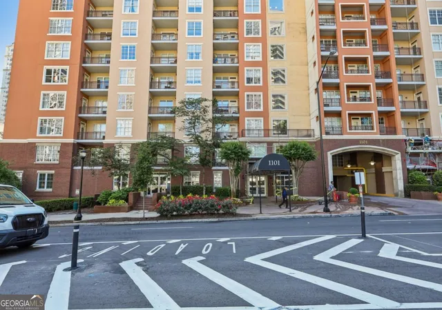 2nd image of 1101 Juniper St Ne #104, Atlanta, GA 30309 | MLS# 10758412
