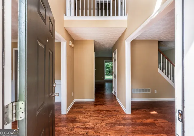 Photo 3 of Single family home for sale at 4031 Dream Catcher Dr, Woodstock, GA 30189 | MLS# 10811442 | Listing updated on 2026-08-06