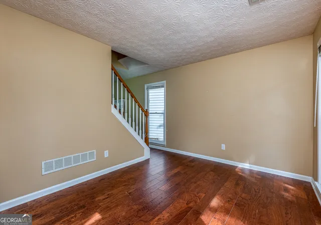 Photo 3 of Single family home for sale at 4031 Dream Catcher Dr, Woodstock, GA 30189 | MLS# 10811442 | Listing updated on 2026-08-06