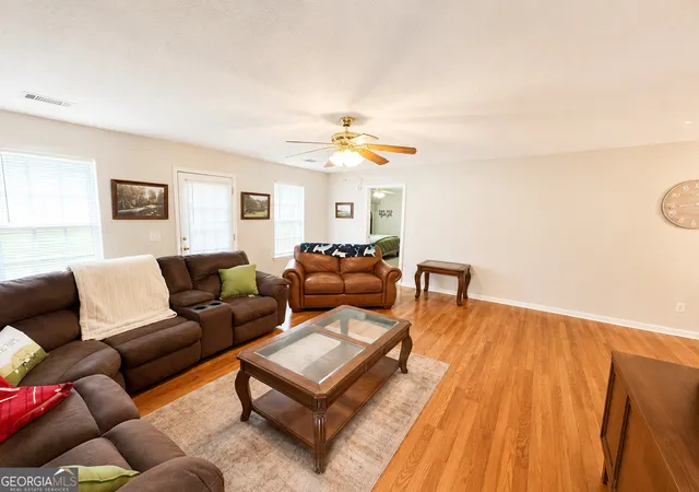 Photo 3 of Single family home for sale at 64 Edinburgh Dr, Tifton, GA 31793 | MLS# 10784618 | Listing updated on 2026-07-26