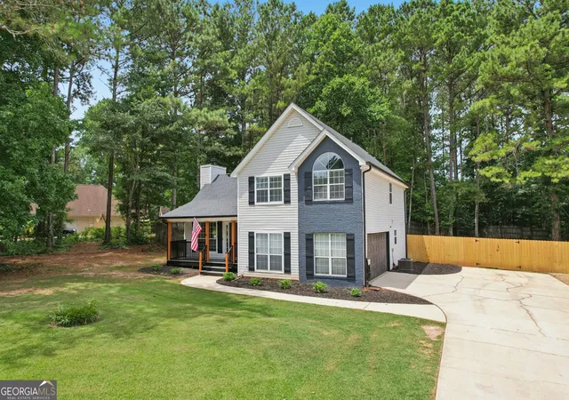 3rd image of 125 Bradford Station Dr, Sharpsburg, GA 30277 | MLS# 10812756