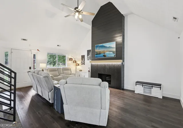 5th image of 125 Bradford Station Dr, Sharpsburg, GA 30277 | MLS# 10812756