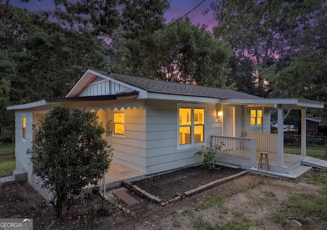 Photo 2 of Single family home for sale at 6140 Nichols Dr, Union City, GA 30291 | MLS# 10804458 | Listing updated on 2026-09-09