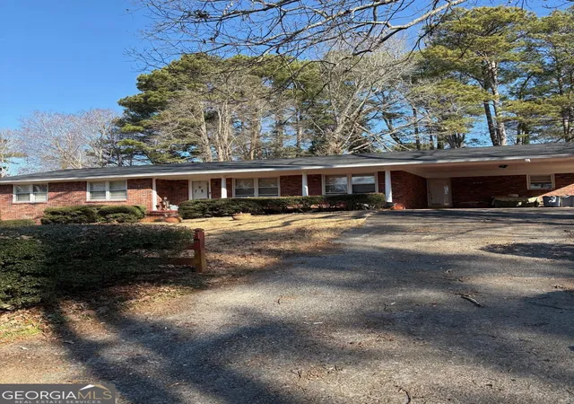 Photo 2 of Single family home for sale at 4260 Bingham Ct, Stone Mountain, GA 30083 | MLS# 10708435 | Listing updated on 2026-09-08