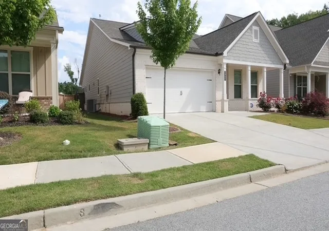 Photo 2 of Sale Pending at 2937 Knob Crk Dr, Snellville, GA 30078 | MLS# 10767930 | Listing updated on 2026-09-14