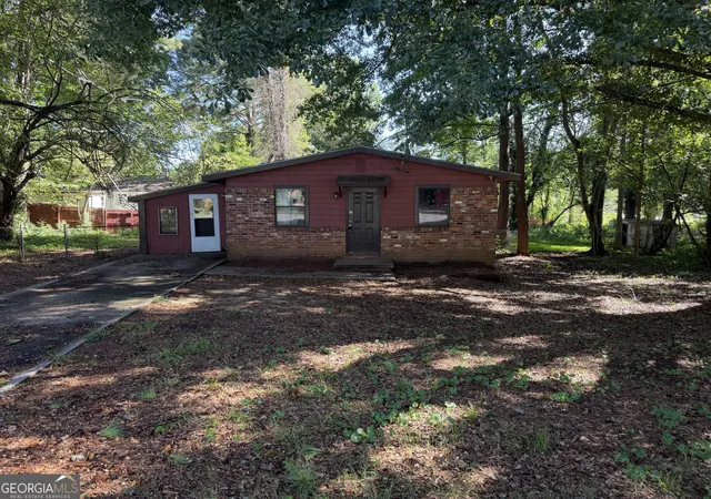 Photo 1 of Single family home for sale at 6168 Castlewood Dr, Morrow, GA 30260 | MLS# 10811915 | Listing updated on 2026-09-30