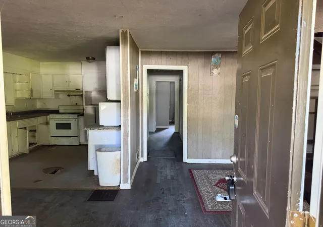 Photo 2 of Single family home for sale at 6168 Castlewood Dr, Morrow, GA 30260 | MLS# 10811915 | Listing updated on 2026-09-30