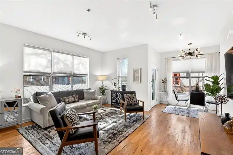Listing Photo 2 - Condo for sale in 238 Walker St Sw located at 238 Walker St Sw, Atlanta, GA 30313 - Unit #23