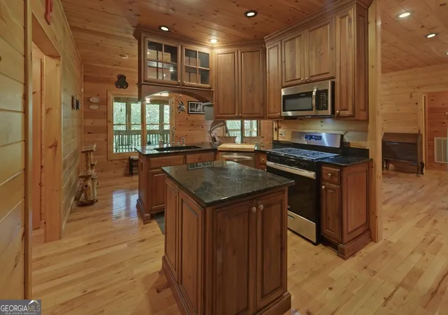Photo 2 of Single family home for sale at 803 Brookhaven Ln, Blue Ridge, GA 30513 | MLS# 10836265 | Listing updated on 2026-09-14